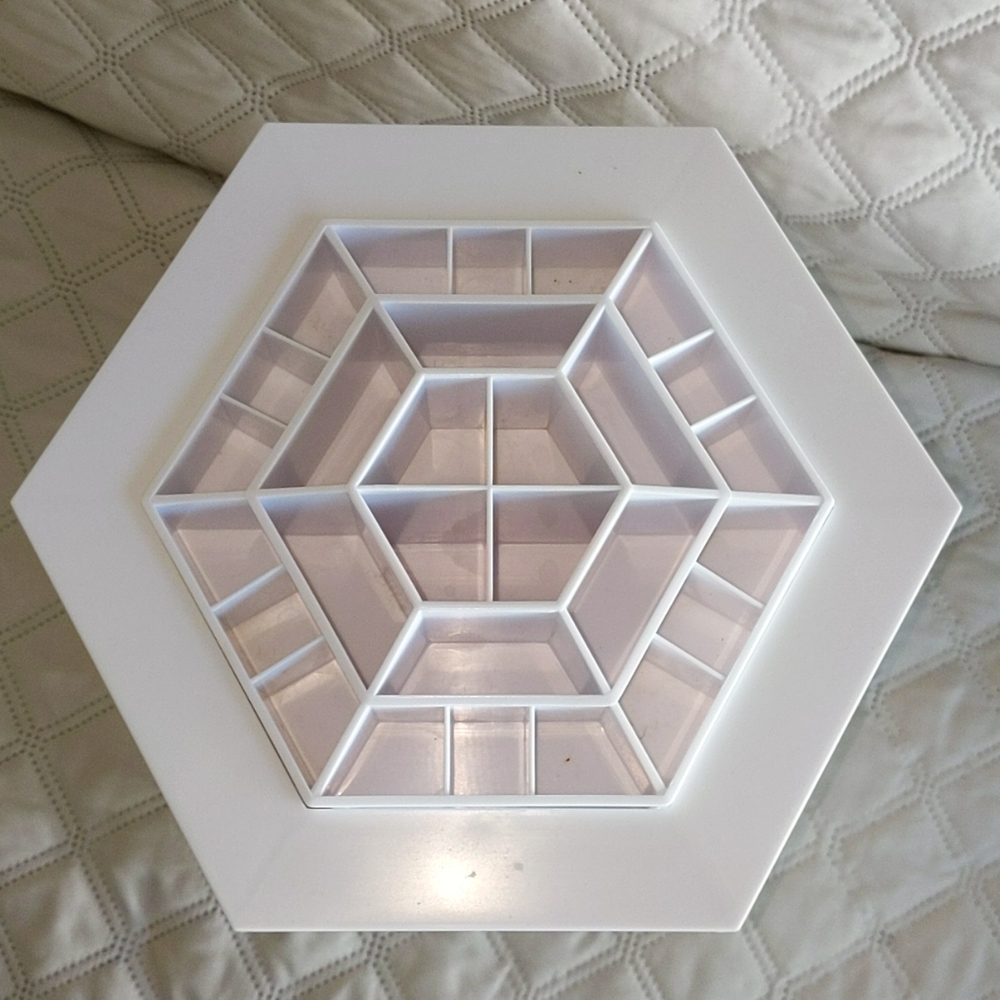 Makeup Holder - image 5